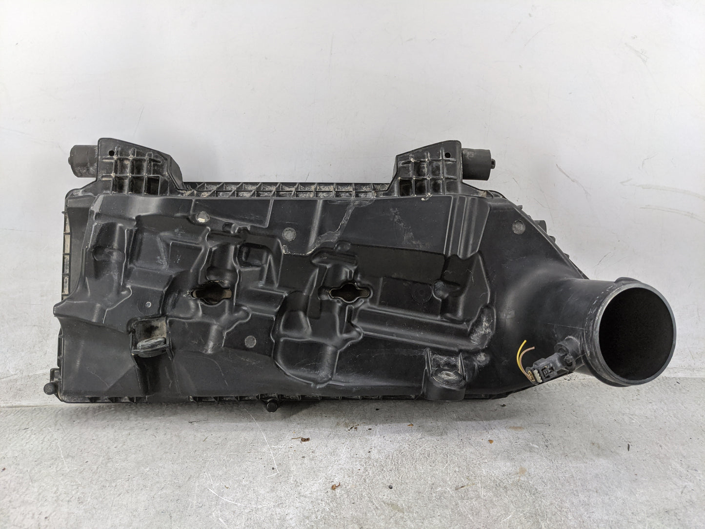 Mercedes E350 Air Cleaner Intake-duct Hose Tube - Oemusedautoparts1.com