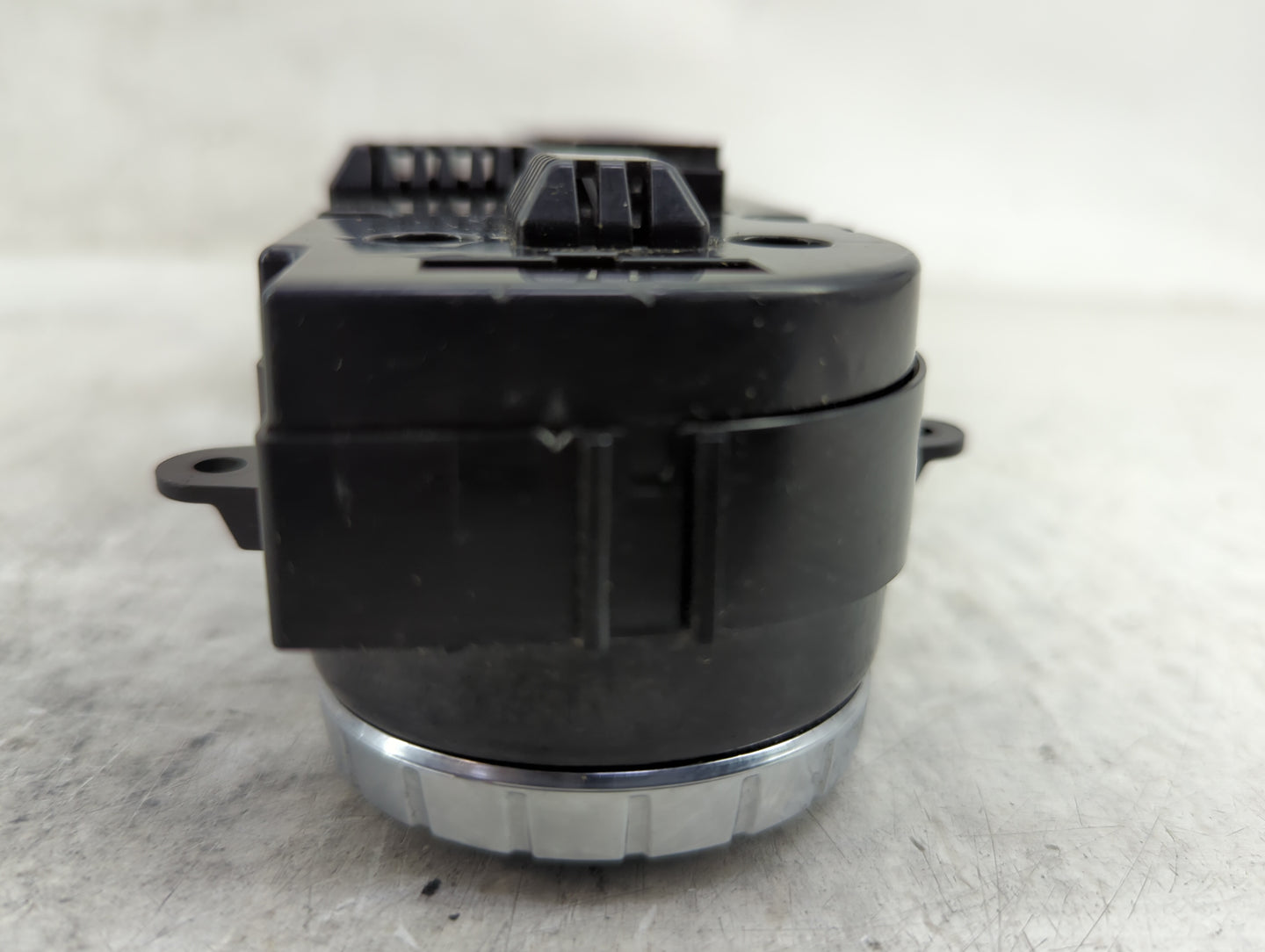 2012 Mercedes Ml350 Climate Control Module Temperature AC/Heater Replacement P/N:A1669001804 Fits OEM Used Auto Parts - Oemu