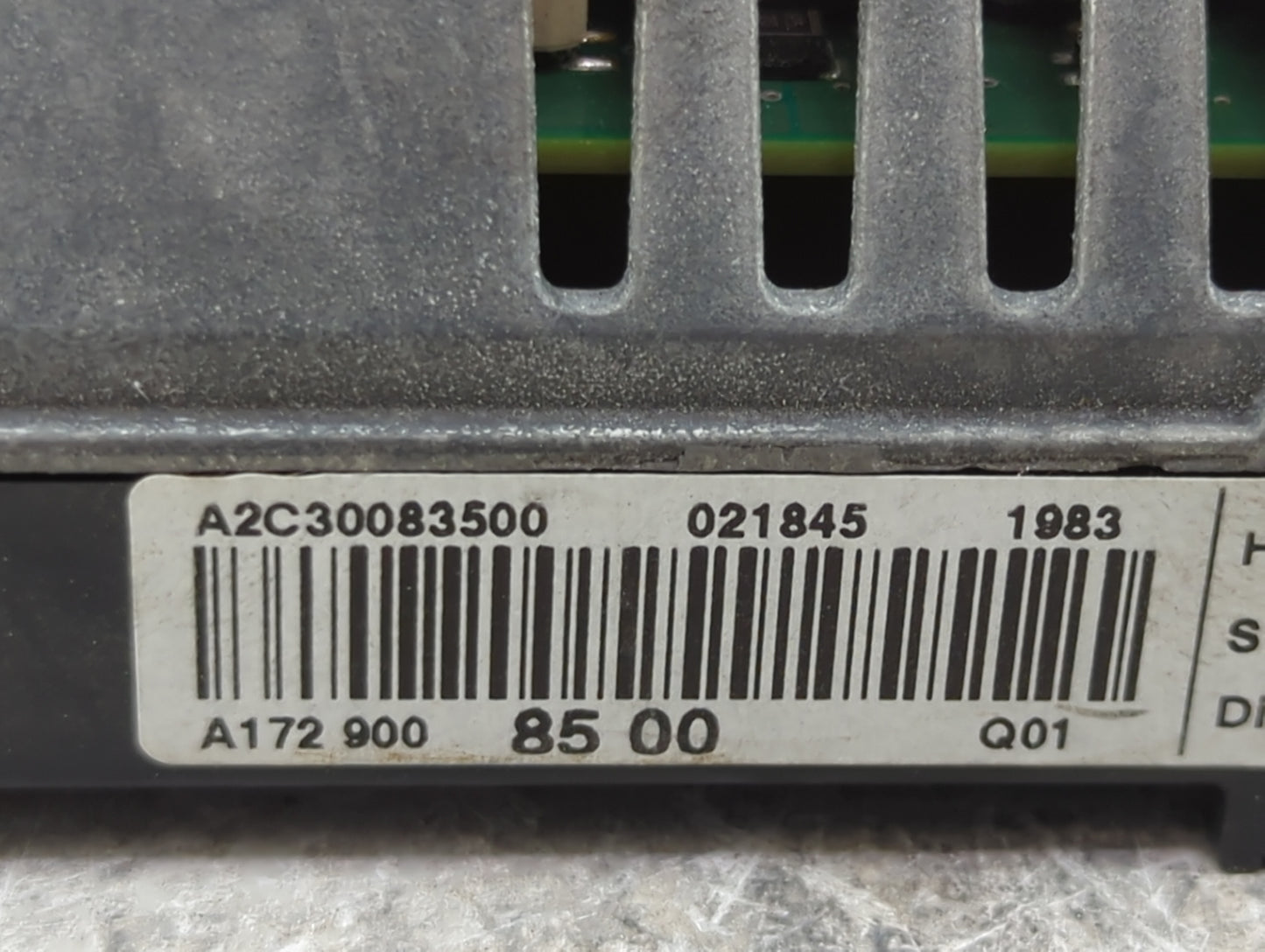 Mercedes Benz C250 Information Display Screen - Oemusedautoparts1.com