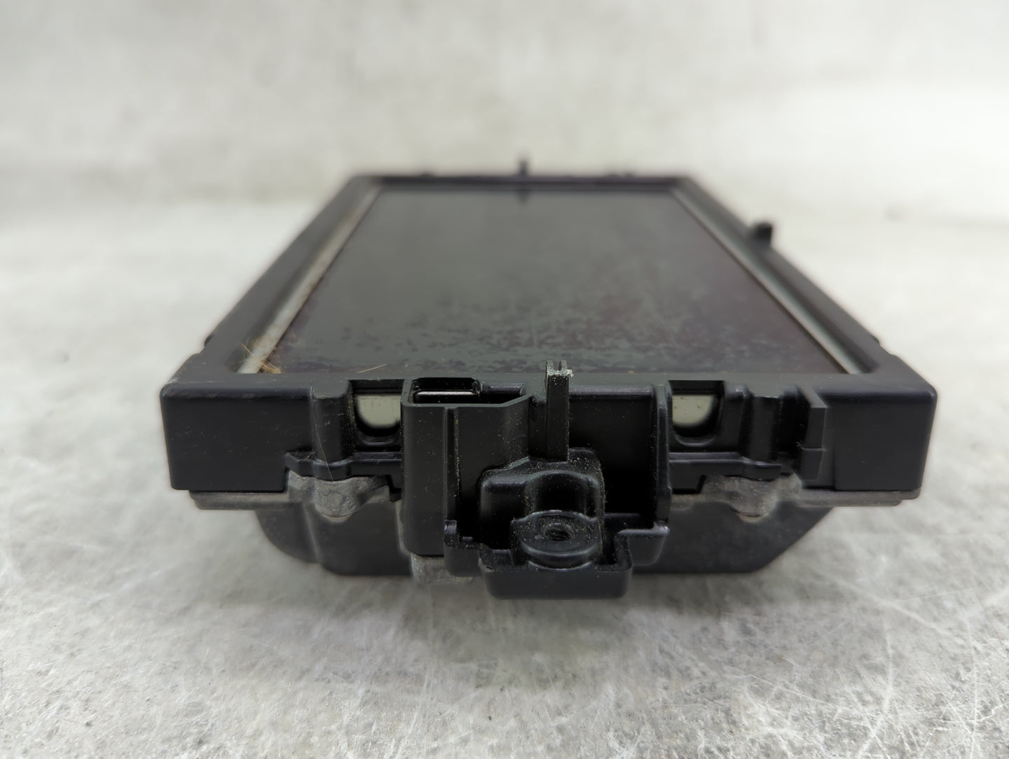 Mercedes Benz C250 Information Display Screen - Oemusedautoparts1.com
