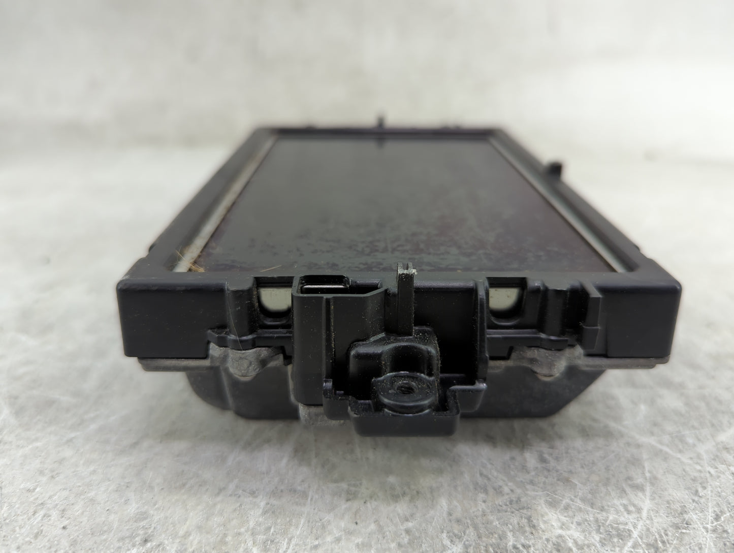 Mercedes Benz C250 Information Display Screen - Oemusedautoparts1.com