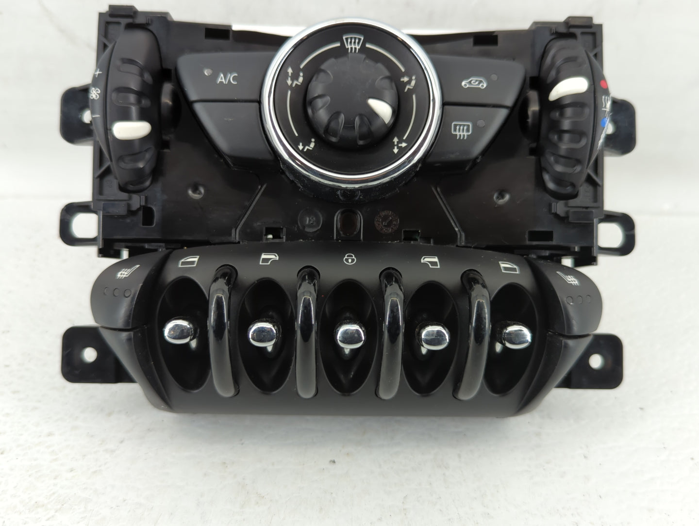 2012 Mercury Country Cruiser Climate Control Module Temperature AC/Heater Replacement P/N:E1060548 Fits OEM Used Auto Parts 