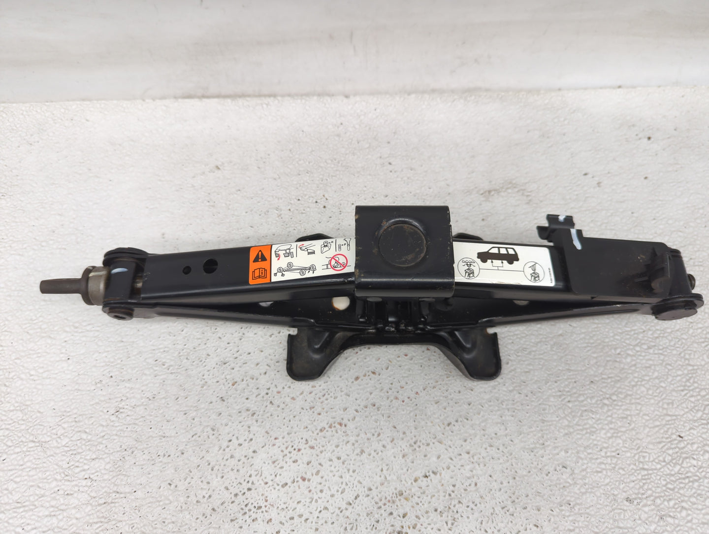 2012 Mercury Mariner Spare Scissor Car Jack - Oemusedautoparts1.com