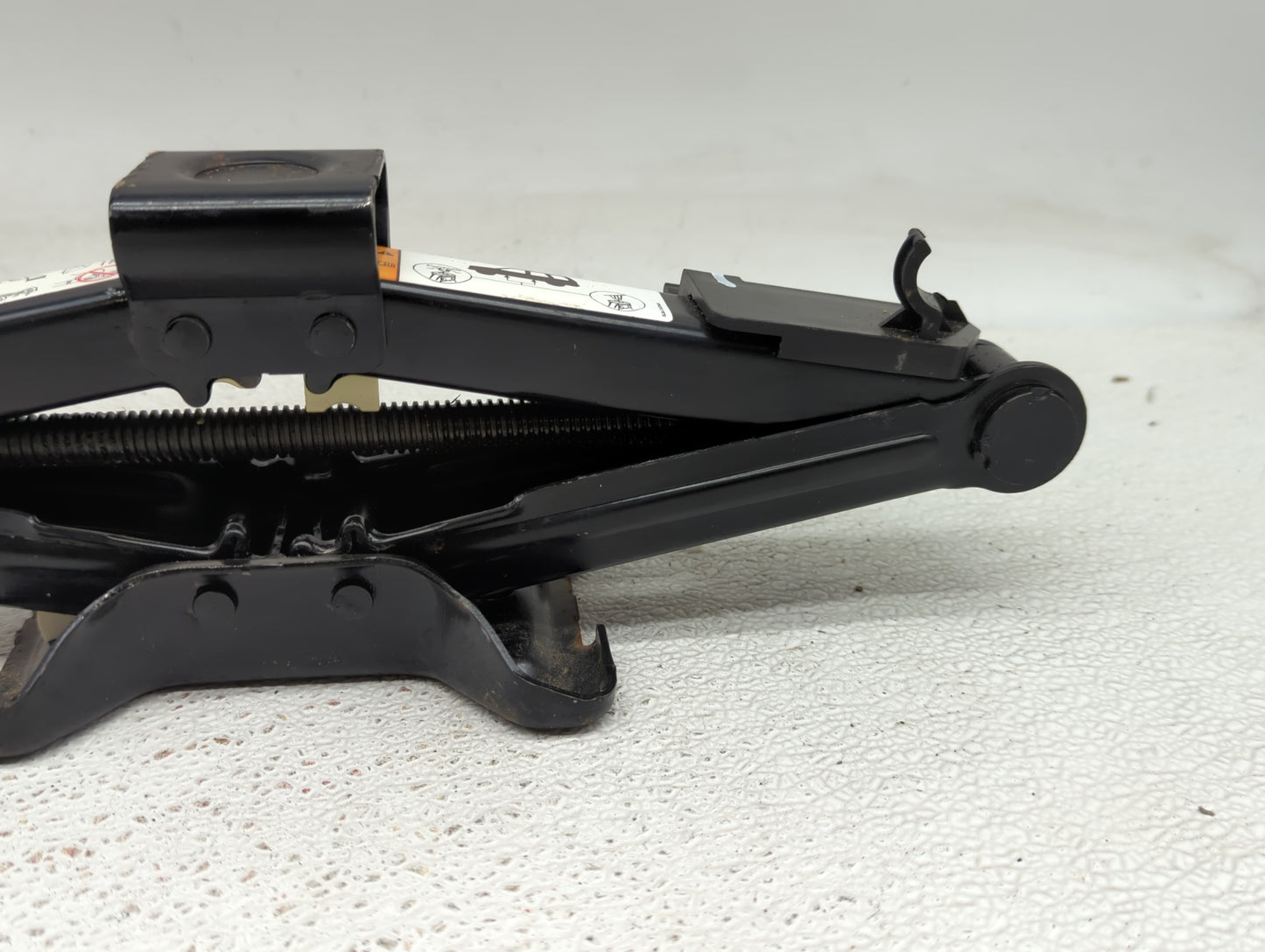 2012 Mercury Mariner Spare Scissor Car Jack - Oemusedautoparts1.com