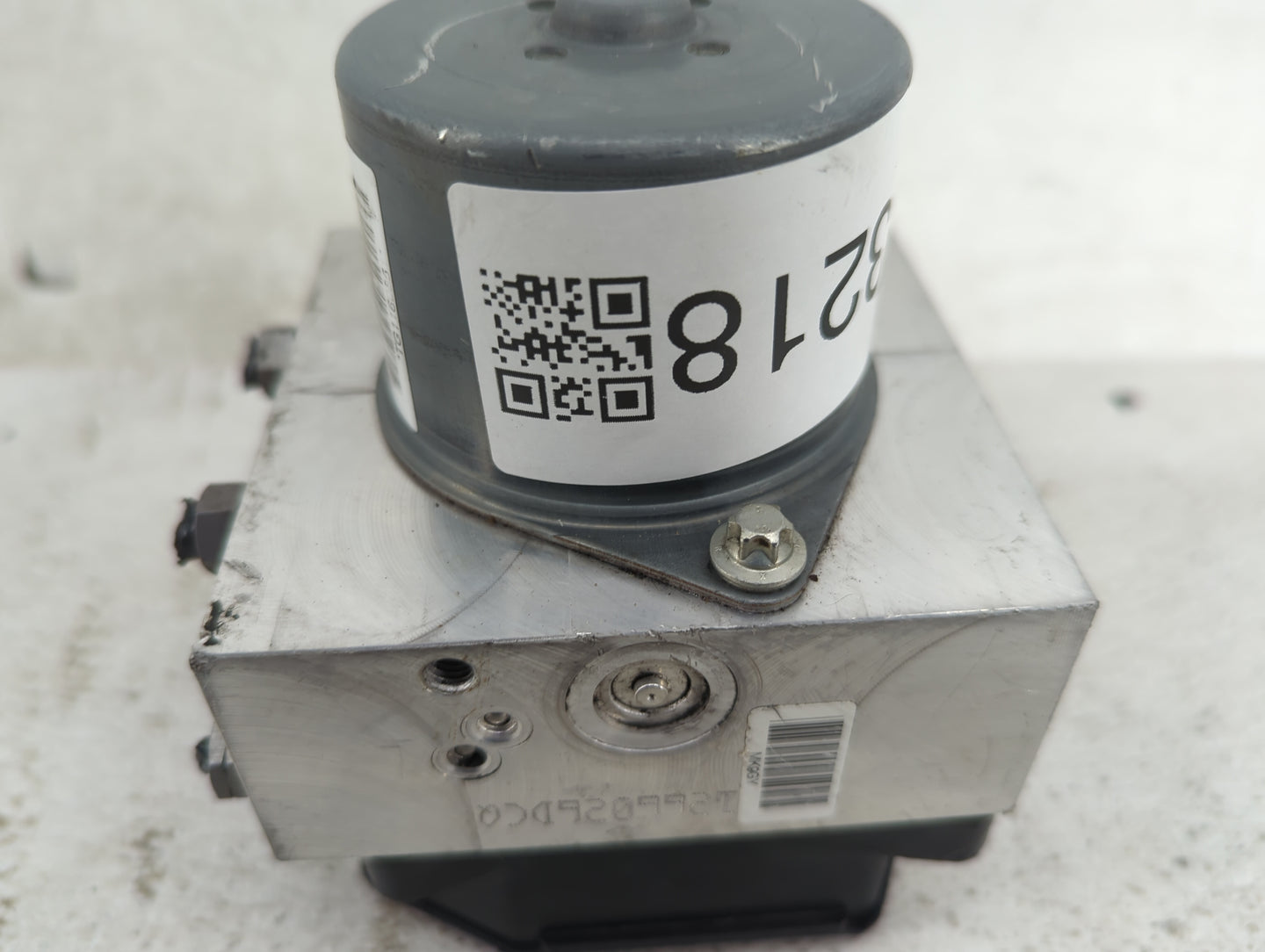 2012 Mini Cooper ABS Pump Control Module Replacement P/N:6796698 6796700, 54086050, 17723705, 18186305-A, 60944569418112116 