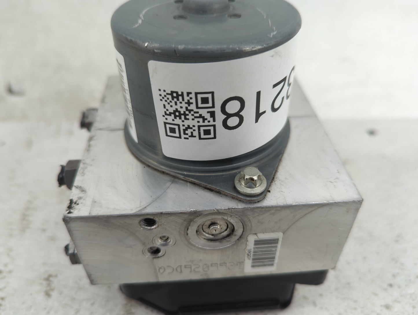2012 Mini Cooper ABS Pump Control Module Replacement P/N:6796698 6796700, 54086050, 17723705, 18186305-A, 60944569418112116 