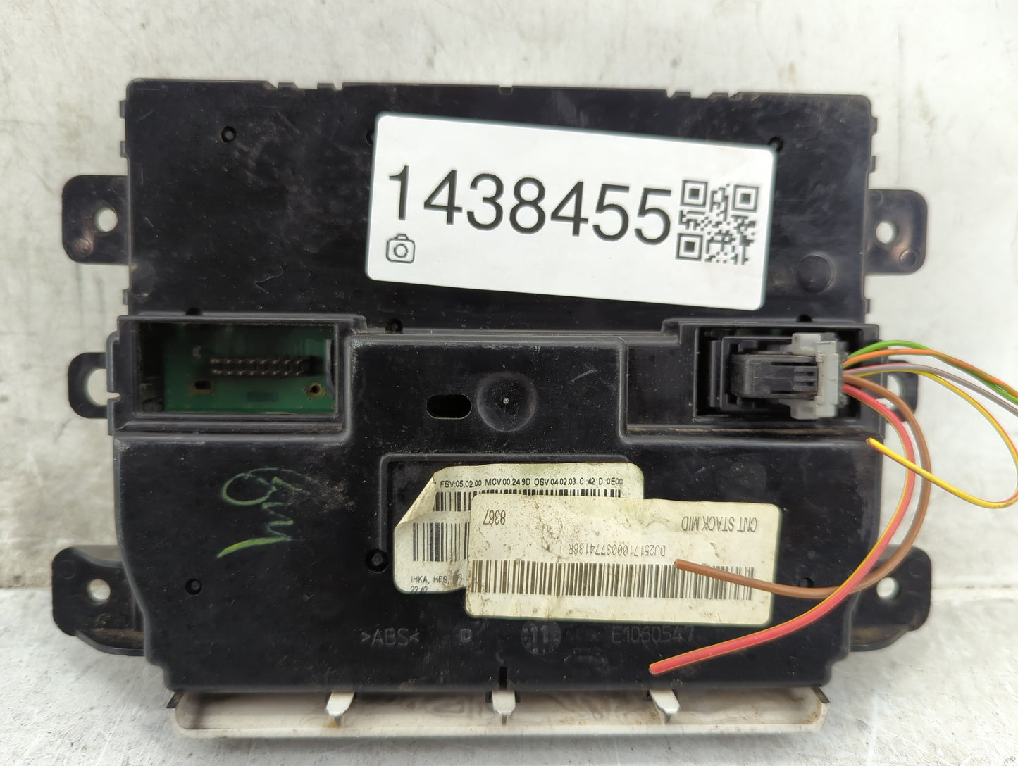 2012 Mini Cooper Climate Control Module Temperature AC/Heater Replacement Fits OEM Used Auto Parts - Oemusedautoparts1.com