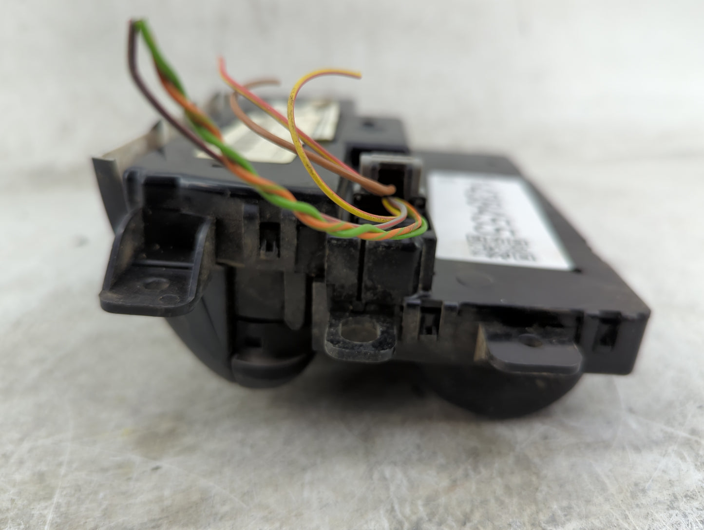 2012 Mini Cooper Climate Control Module Temperature AC/Heater Replacement Fits OEM Used Auto Parts - Oemusedautoparts1.com