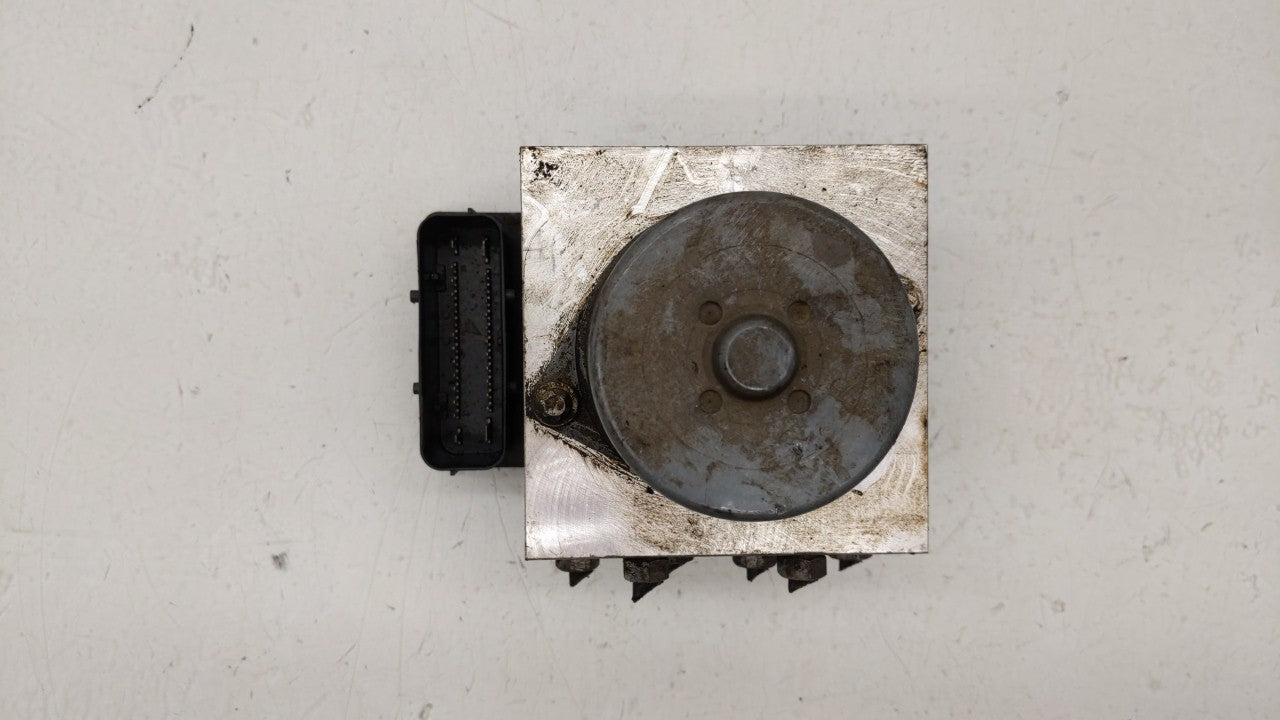 2012 Mini Cooper ABS Pump Control Module Replacement P/N:3451 6796703 Fits OEM Used Auto Parts - Oemusedautoparts1.com