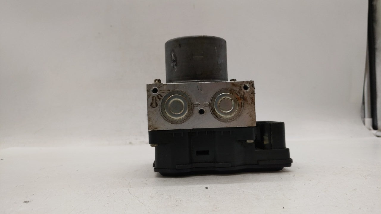 2012 Mini Cooper ABS Pump Control Module Replacement P/N:3451 6796703 Fits OEM Used Auto Parts - Oemusedautoparts1.com