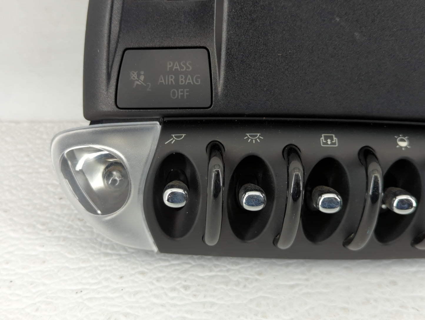 2012 Mini Cooper Overhead Roof Console Black - Oemusedautoparts1.com