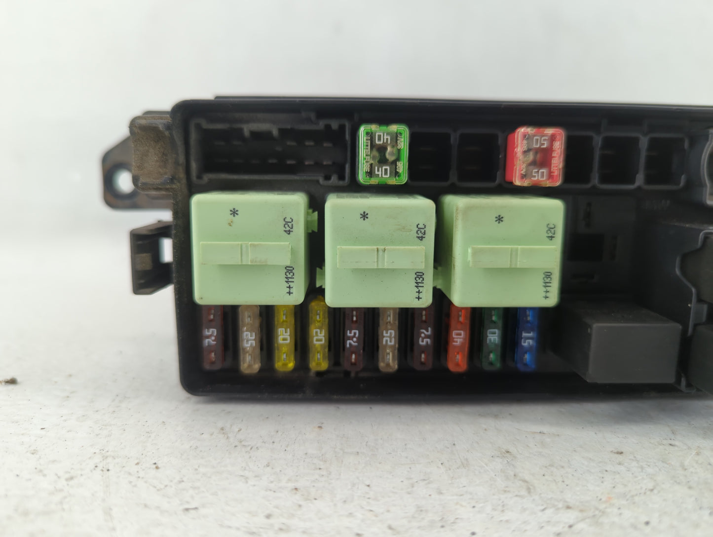 2011-2016 Mini Cooper Fusebox Fuse Box Panel Relay Module P/N:9240943 Fits Fits 2011 2012 2013 2014 2015 2016 OEM Used Auto 