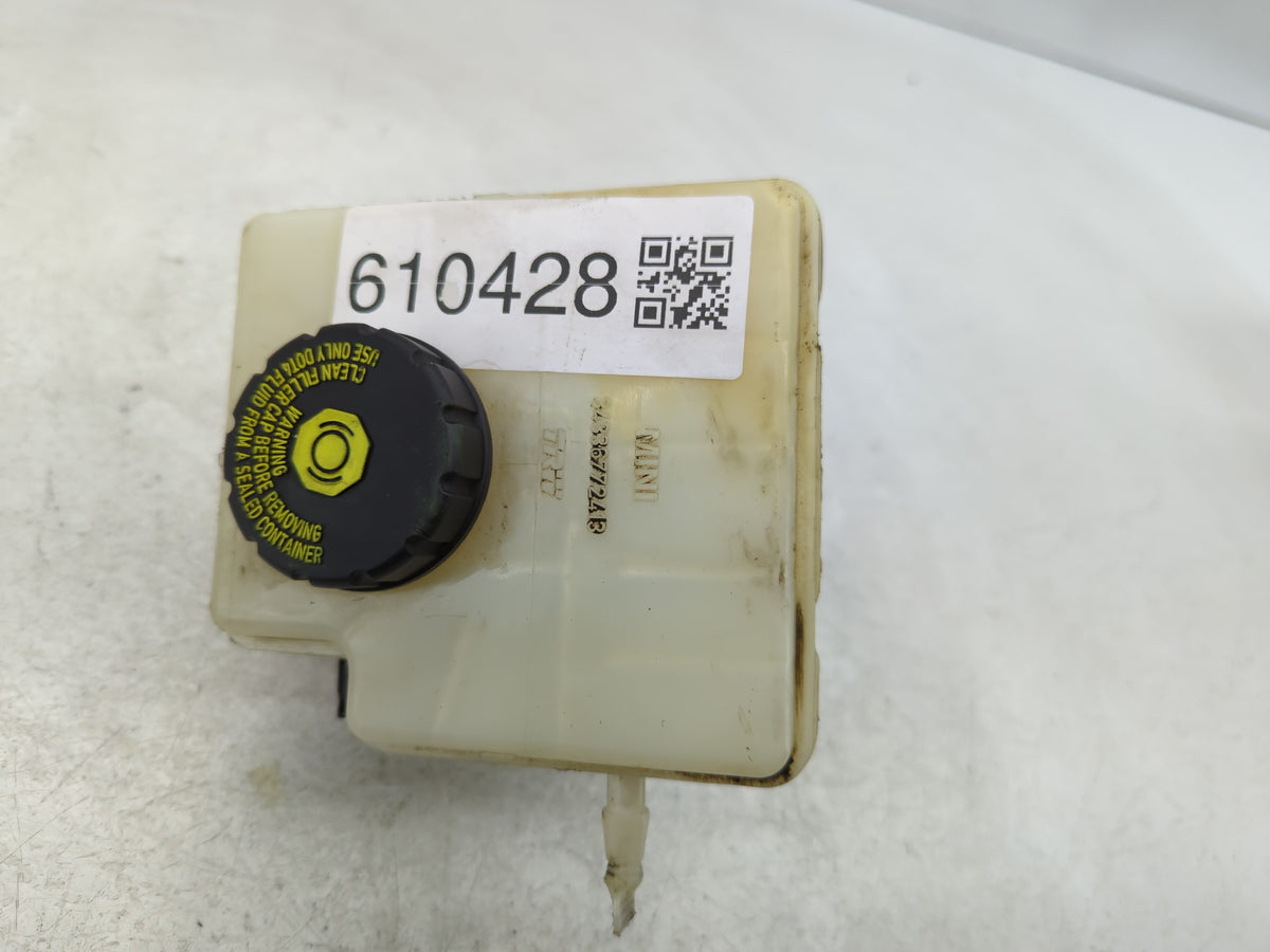 2008-2014 Mini Cooper Brake Master Cylinder 610428 - Oemusedautoparts1.com