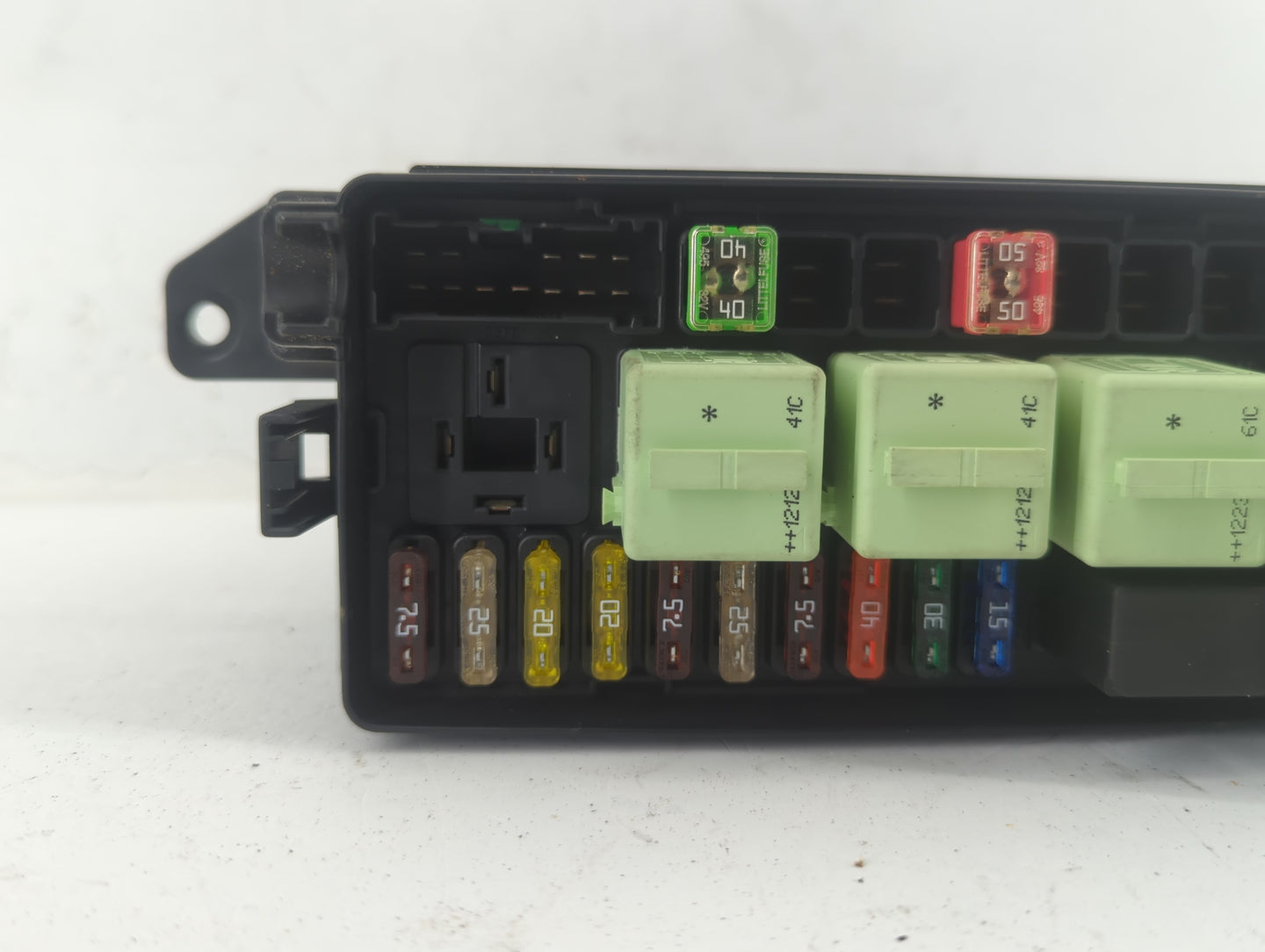 2011-2016 Mini Cooper Fusebox Fuse Box Panel Relay Module P/N:PP-T20 172360-10, 9240946-01 Fits Fits 2011 2012 2013 2014 201