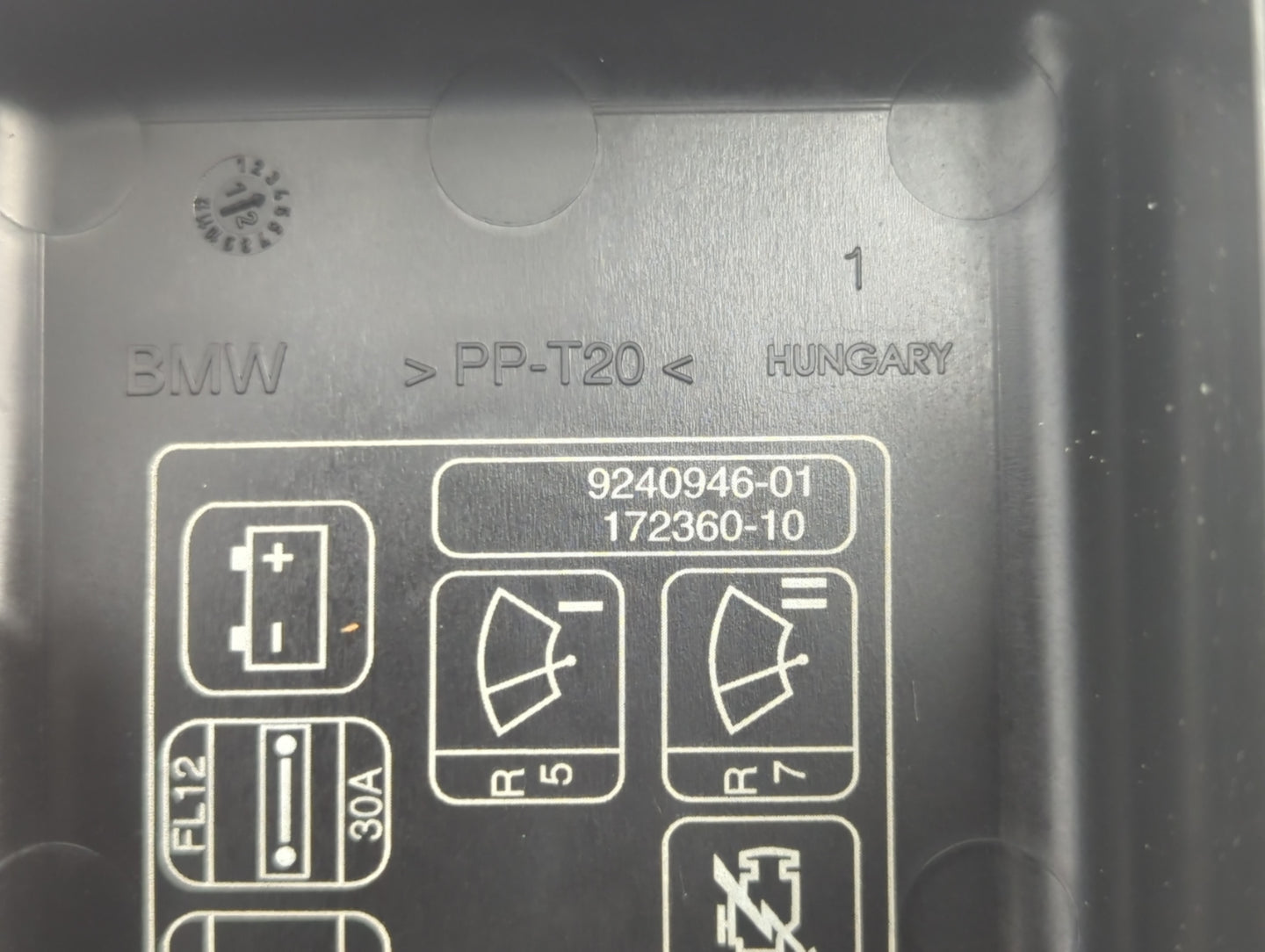 2011-2016 Mini Cooper Fusebox Fuse Box Panel Relay Module P/N:PP-T20 172360-10, 9240946-01 Fits Fits 2011 2012 2013 2014 201
