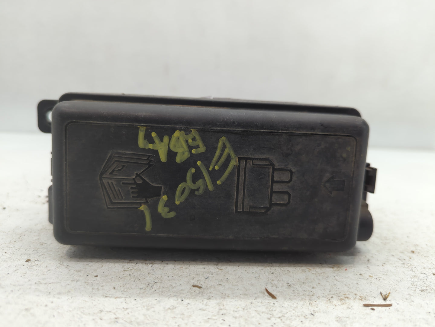 2011-2016 Mini Cooper Fusebox Fuse Box Panel Relay Module P/N:9240943-02 PP-T20, 172360-10 Fits Fits 2011 2012 2013 2014 201