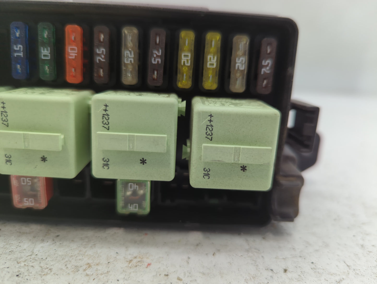 2011-2016 Mini Cooper Fusebox Fuse Box Panel Relay Module P/N:9240943-02 PP-T20, 172360-10 Fits Fits 2011 2012 2013 2014 201