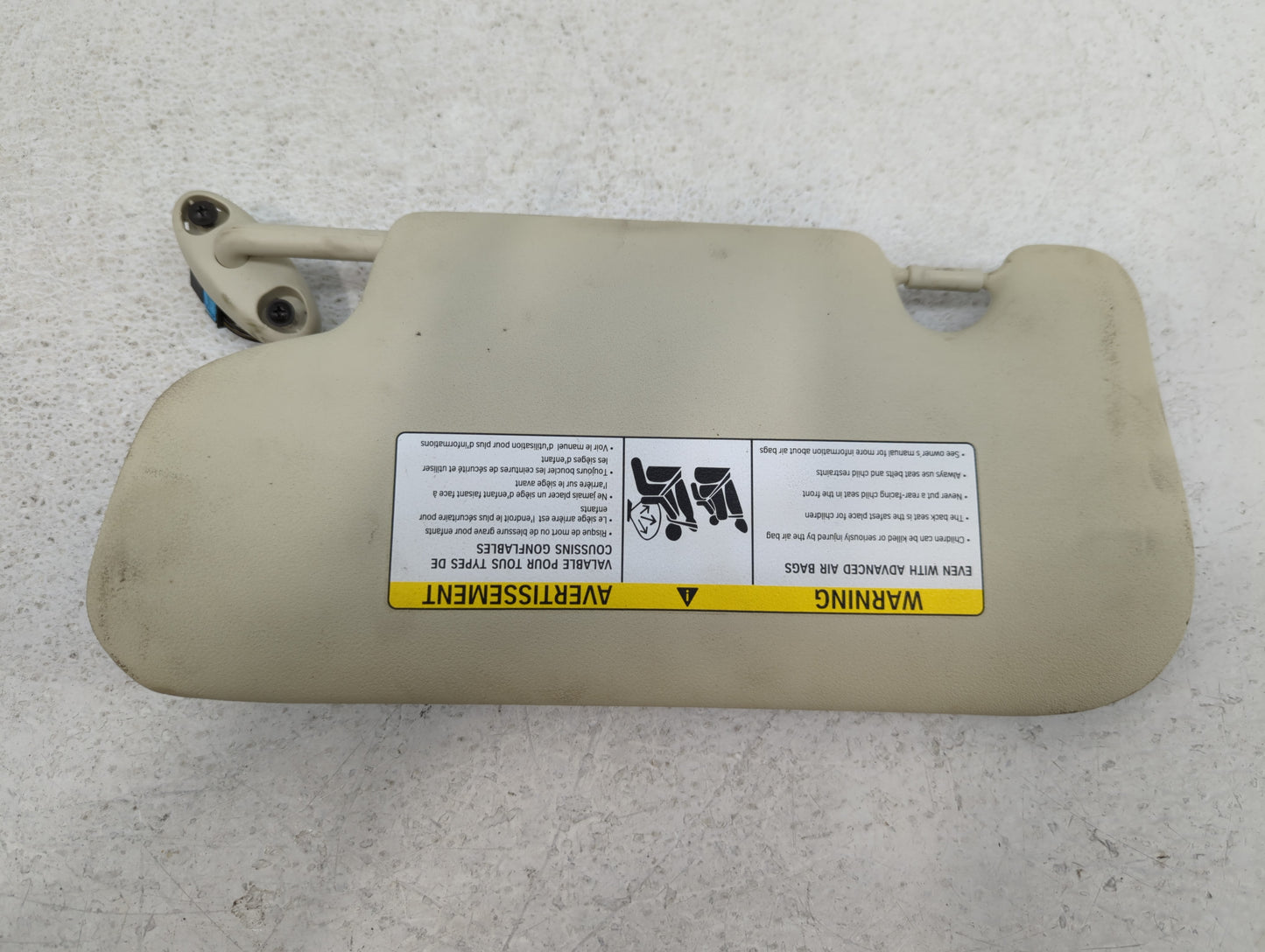 2012 Mini Cooper Sun Visor Shade Replacement Driver Left Mirror Fits OEM Used Auto Parts - Oemusedautoparts1.com
