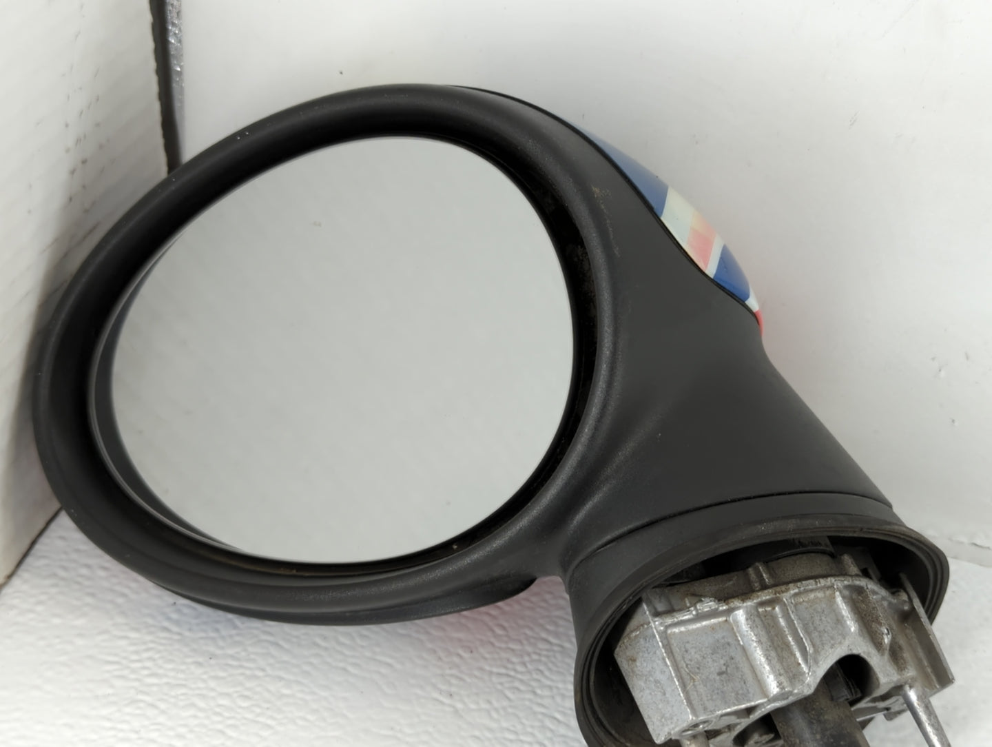 2008-2014 Mini Cooper Driver Side View Mirror - Left Door Mirror OEM Used - Oemusedautoparts1.com