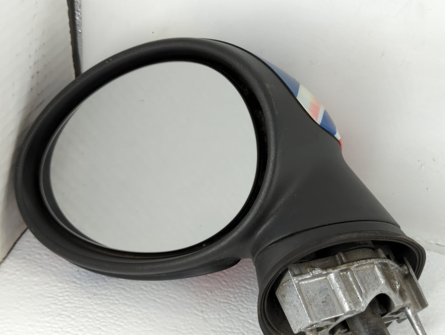 2008-2014 Mini Cooper Driver Side View Mirror - Left Door Mirror OEM Used - Oemusedautoparts1.com