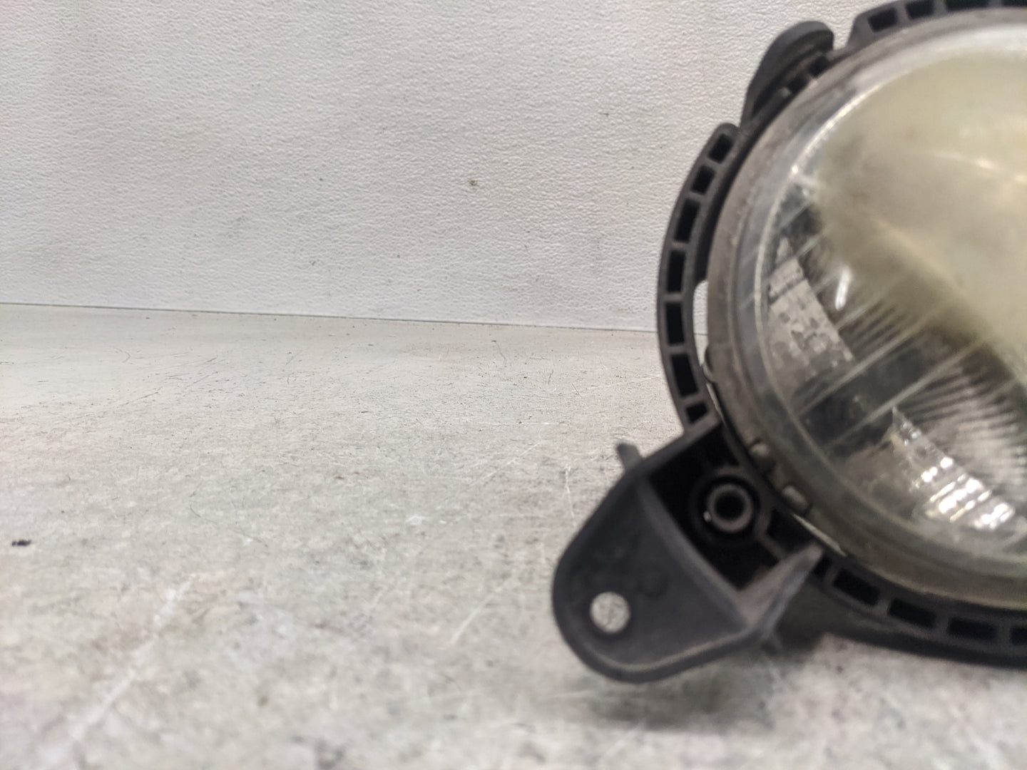 Mini Cooper Clubman Driver Left Oem Fog Light Lamp - Oemusedautoparts1.com