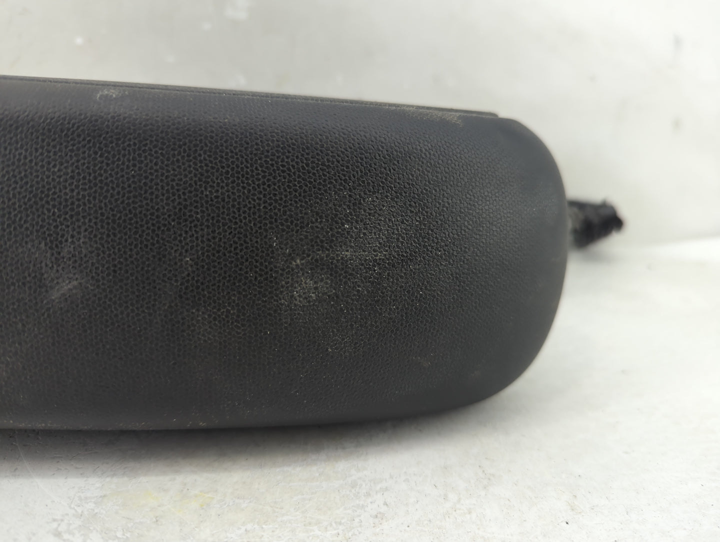 2012 Mini Cooper Countryman Center Console Armrest Cover Lid P/N:184287-10 Fits OEM Used Auto Parts - Oemusedautoparts1.com