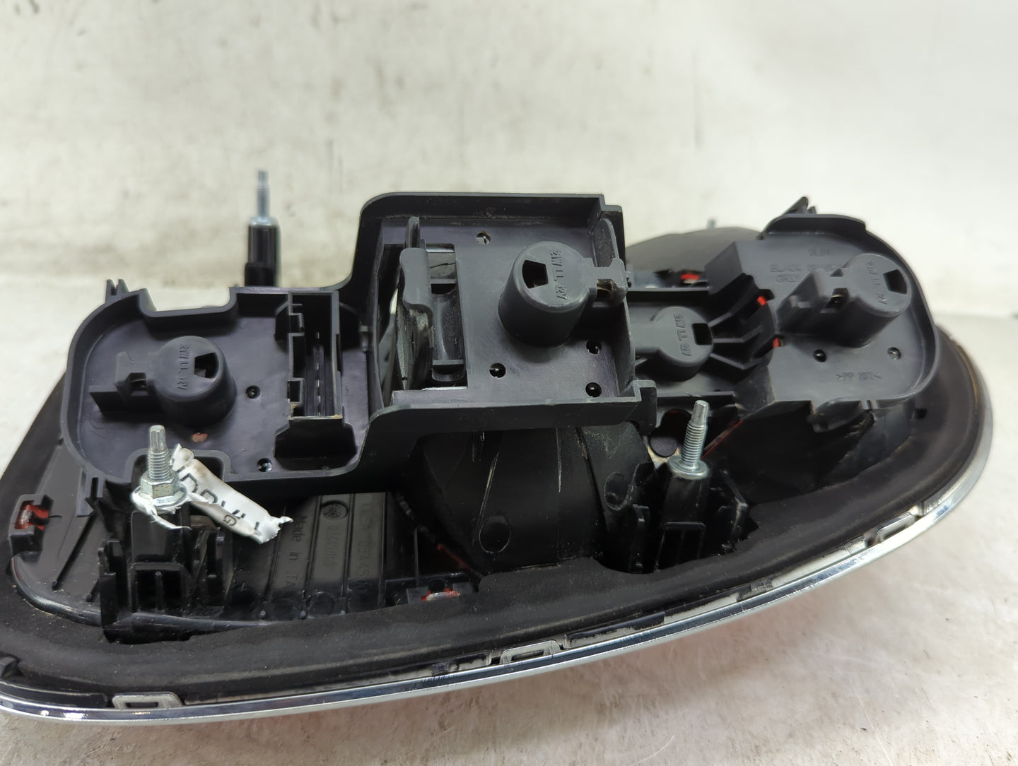 2011-2016 Mini Cooper Countryman Tail Light Assembly Driver Left OEM Fits Fits 2011 2012 2013 2014 2015 2016 OEM Used Auto P