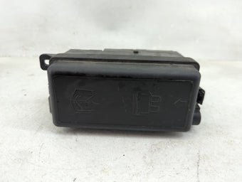 compare product 2012-2016 Mini Cooper Countryman Fusebox Fuse Box Panel Relay Module P/N:9240946-01 172360-10 Fits OEM Used Auto Parts