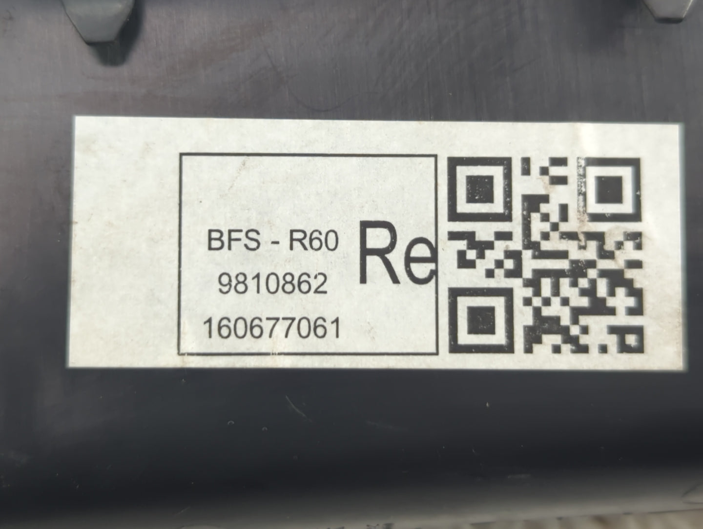 2012 Mini Cooper Countryman Passenger Right Power Window Switch 9810862 - Oemusedautoparts1.com