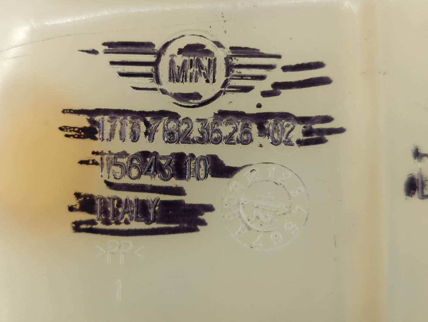 2011 Cooper Countryman Radiator Coolant Overflow Expansion Tank Bottle - Oemusedautoparts1.com