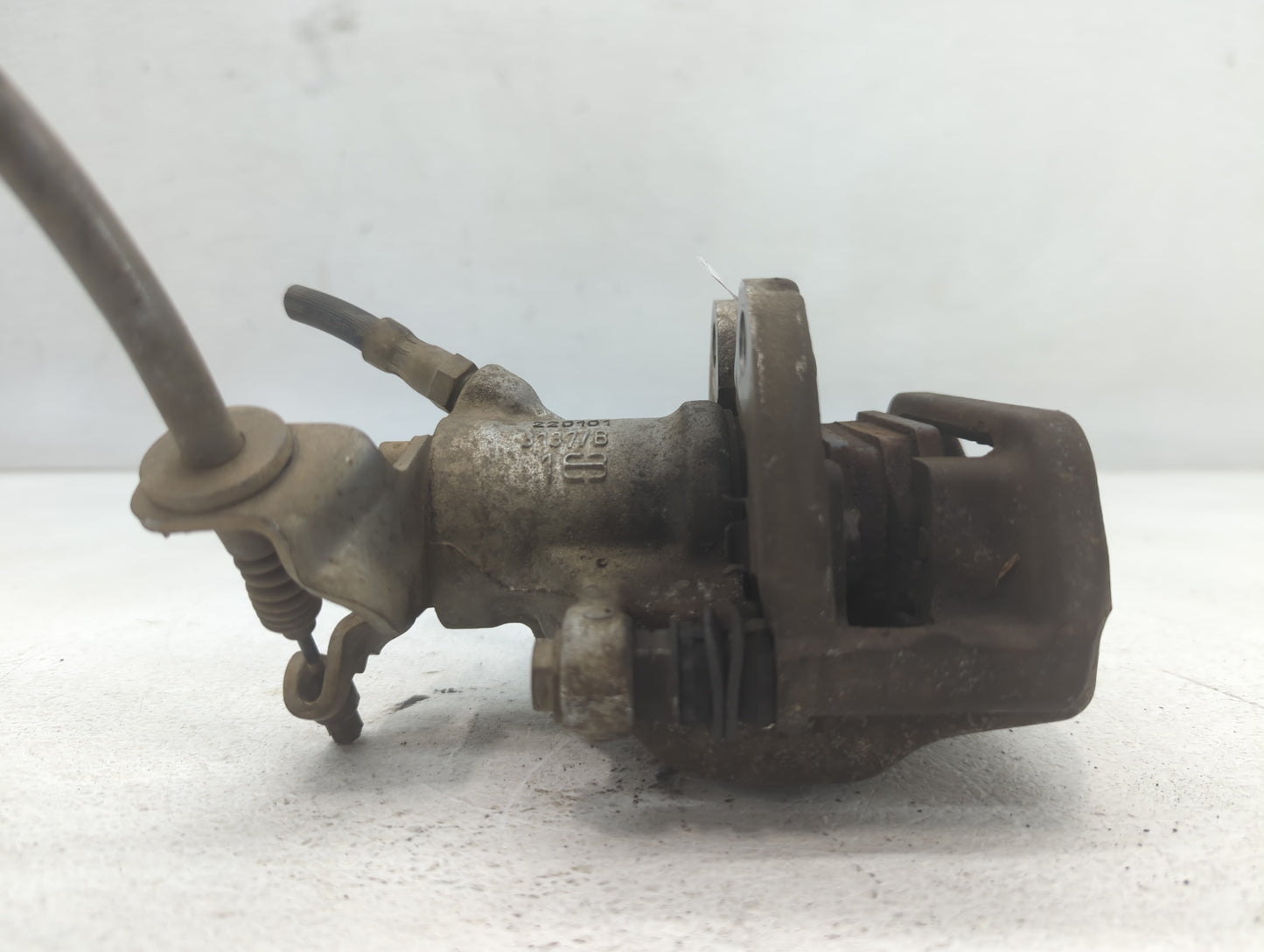 2011-2016 Mini Cooper Countryman Front Driver Left Brake Caliper 701501 - Oemusedautoparts1.com