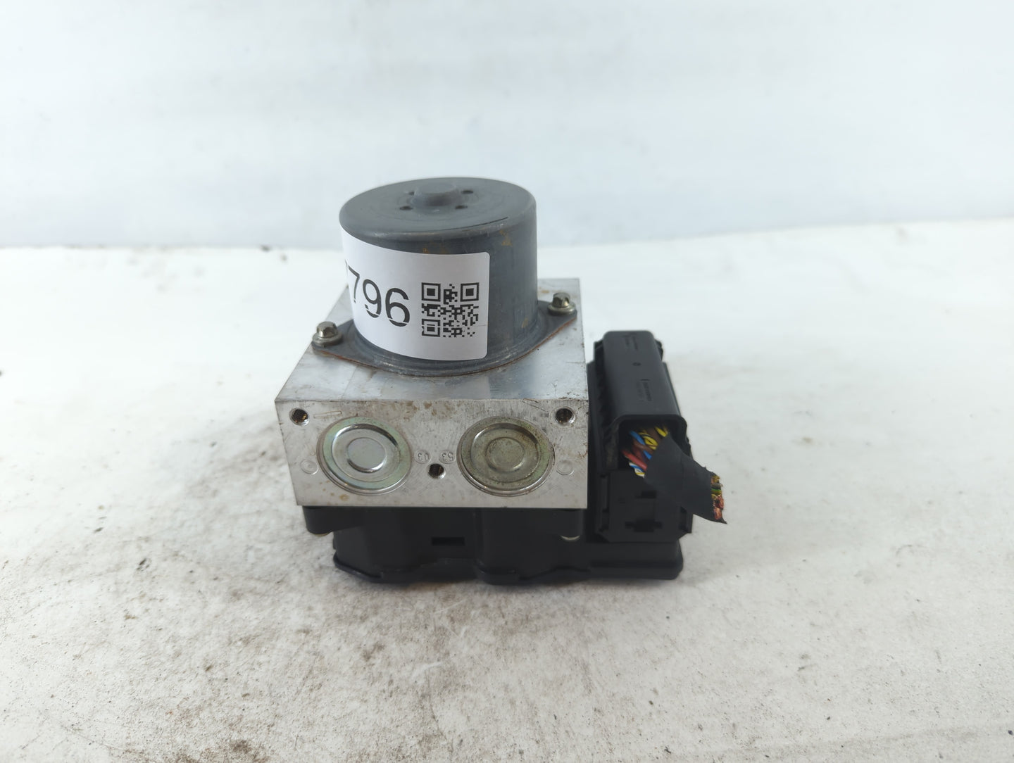 2011-2012 Mini Cooper Countryman ABS Pump Control Module Replacement P/N:3451 9807822 01 Fits Fits 2011 2012 OEM Used Auto P