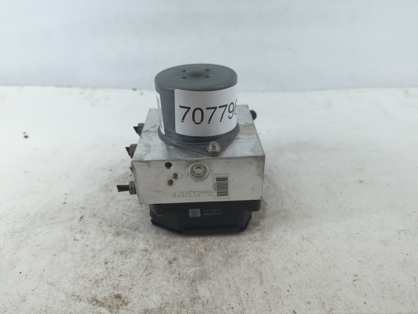 2011-2012 Mini Cooper Countryman ABS Pump Control Module Replacement P/N:3451 9807822 01 Fits Fits 2011 2012 OEM Used Auto P