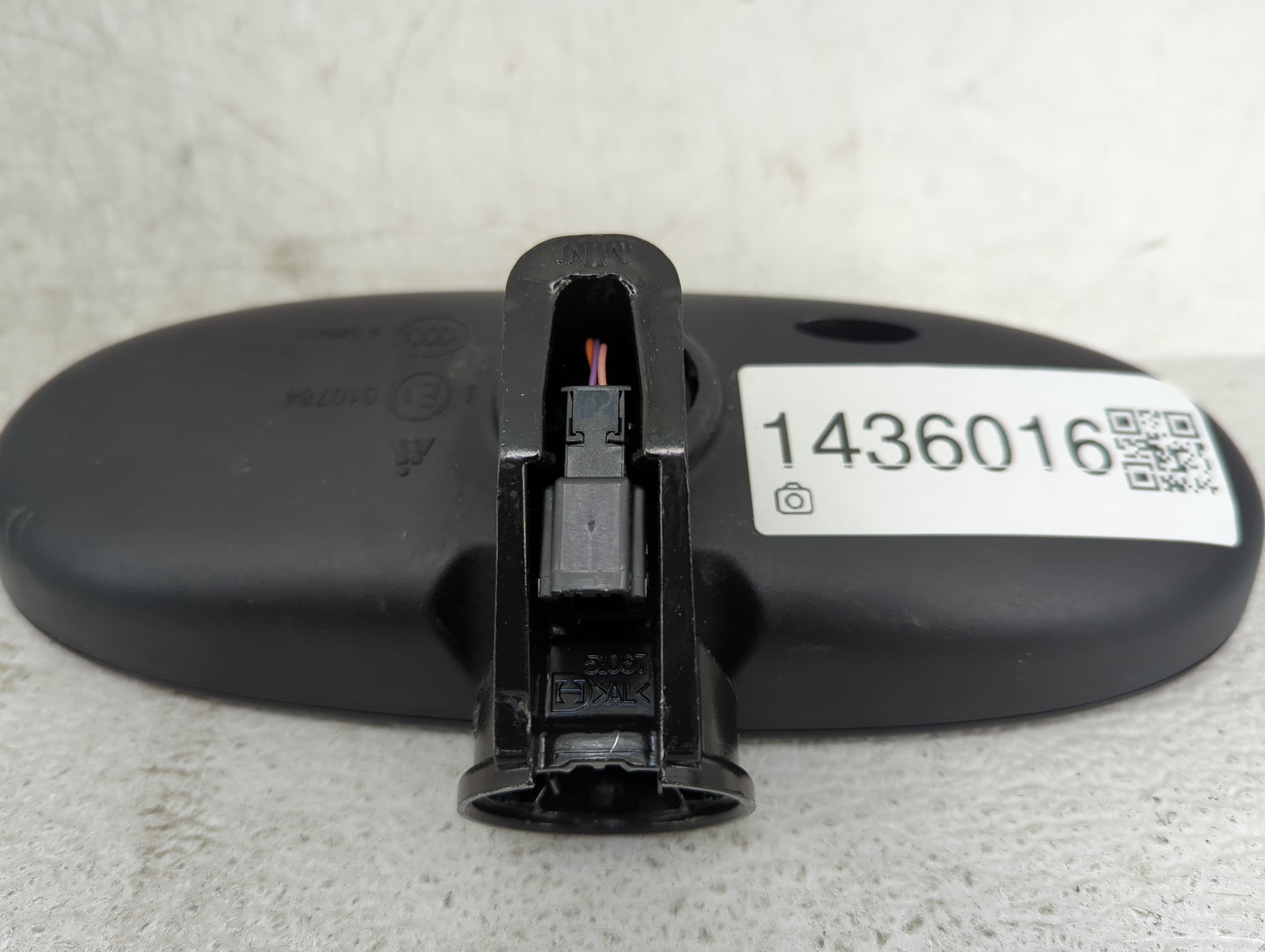 2012 Mini Countryman Interior Rear View Mirror Replacement OEM P/N:E1010784 A046412 Fits OEM Used Auto Parts - Oemusedautopa