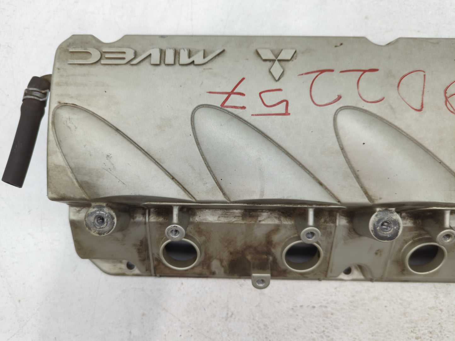 2012 Mitsubishi Eclipse Driver Left Cylinder Head Valve Cover Fits OEM Used Auto Parts - Oemusedautoparts1.com