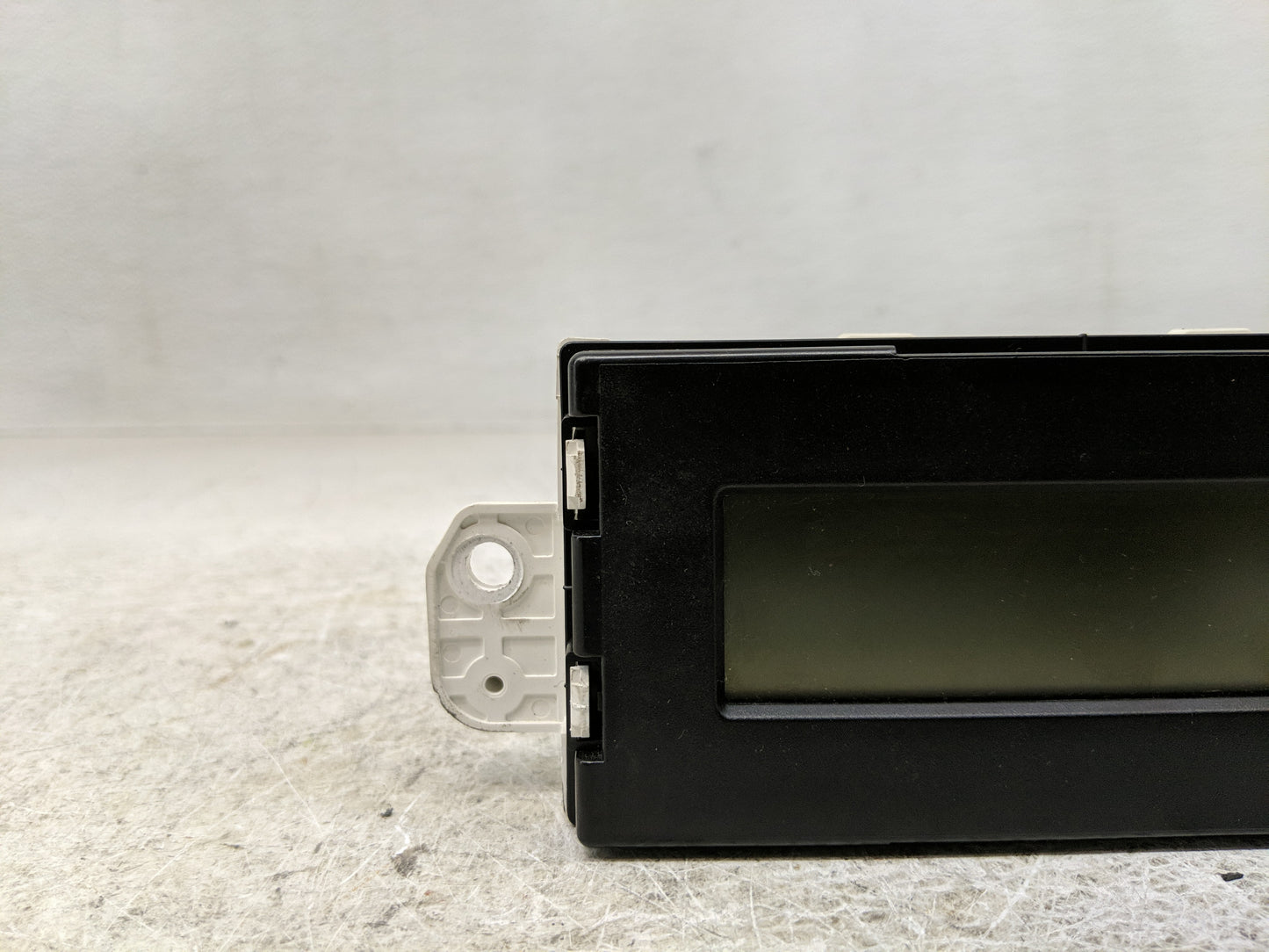 2009-2012 Mitsubishi Galant Information Display Screen - Oemusedautoparts1.com