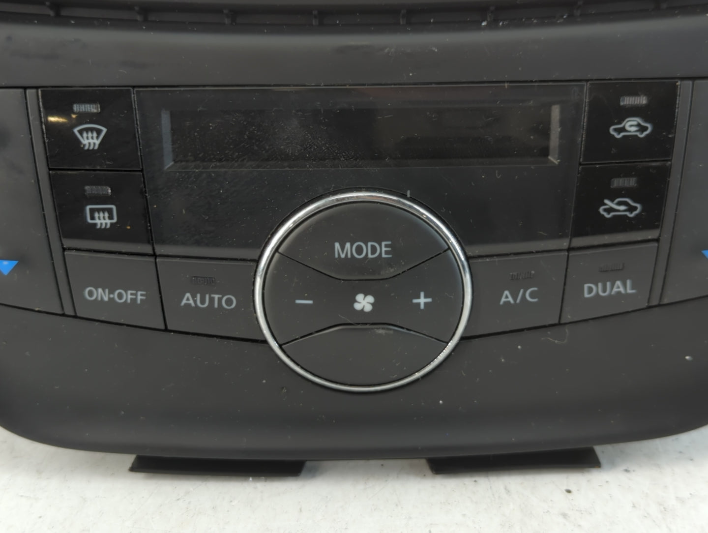 2006-2012 Mitsubishi Galant Radio AM FM Cd Player Receiver Replacement P/N:T473420762 Fits Fits 2006 2007 2008 2009 2010 201