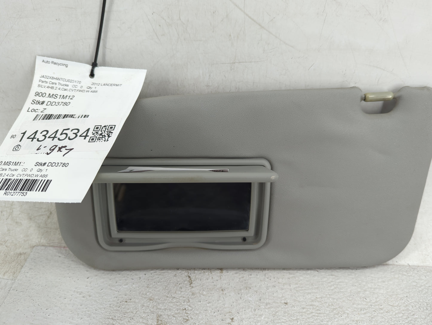 2007-2017 Mitsubishi Lancer Sun Visor Shade Replacement Driver Left Mirror Fits OEM Used Auto Parts - Oemusedautoparts1.com