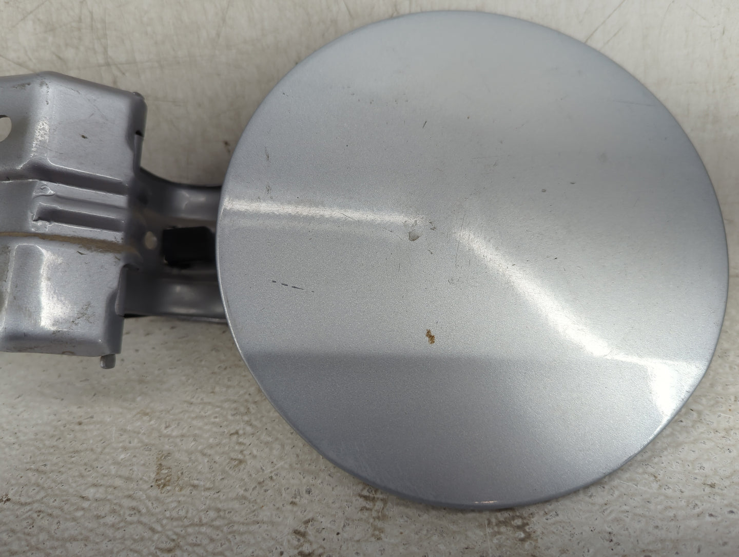 2012 Mitsubishi Lancer Fuel Tank Door Lid Gas Tank Silver - Oemusedautoparts1.com