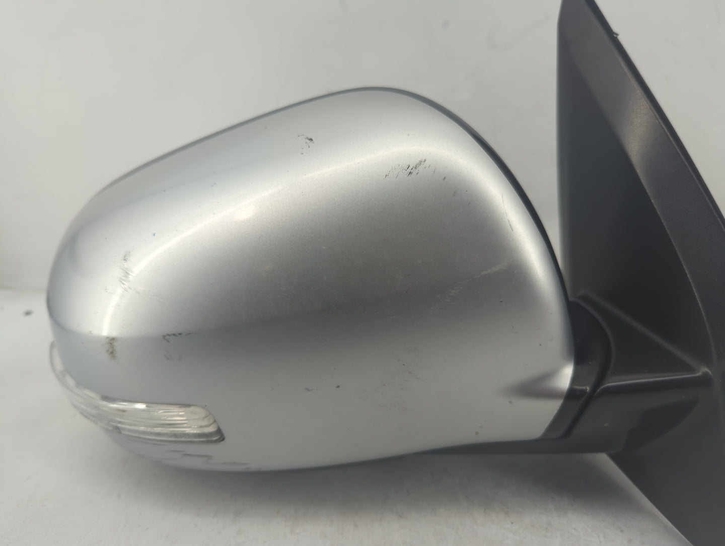 2010-2012 Mitsubishi Outlander Passenger Side View Mirror - Right Door Mirror OEM Used - Oemusedautoparts1.com