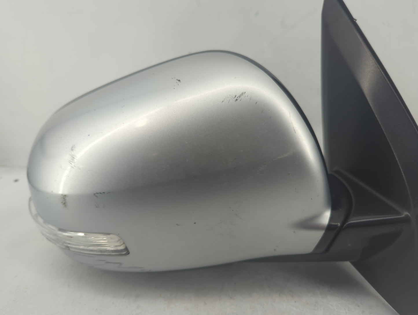 2010-2012 Mitsubishi Outlander Passenger Side View Mirror - Right Door Mirror OEM Used - Oemusedautoparts1.com