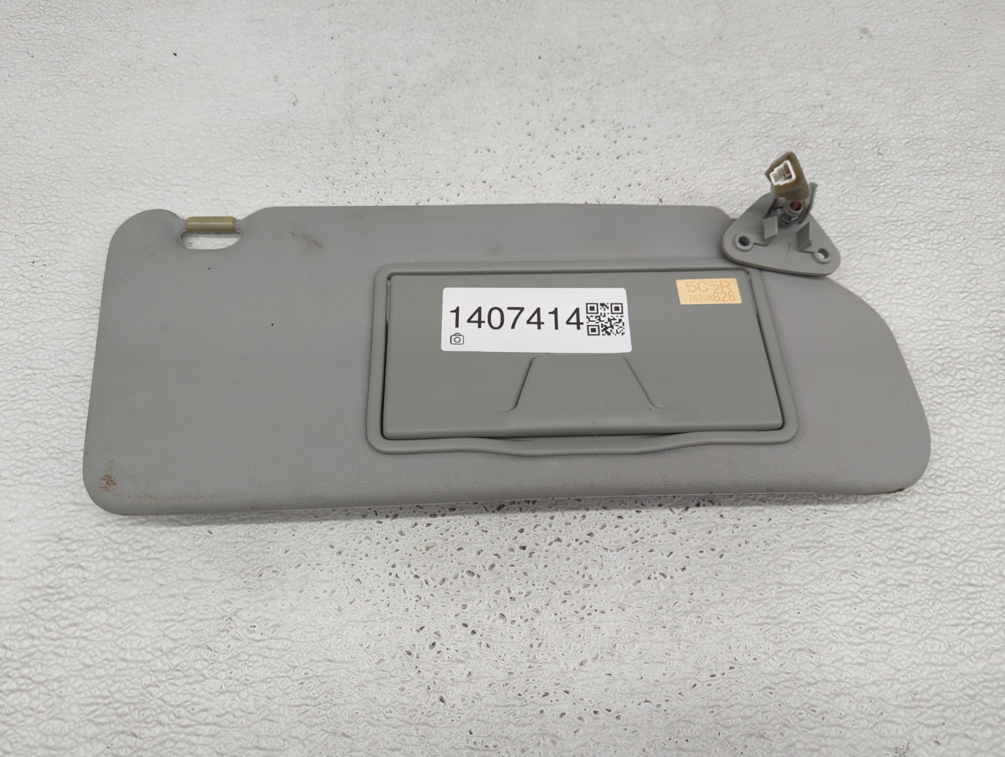 2012-2013 Mitsubishi Outlander Sun Visor Shade Replacement Passenger Right Mirror Fits Fits 2012 2013 OEM Used Auto Parts - 