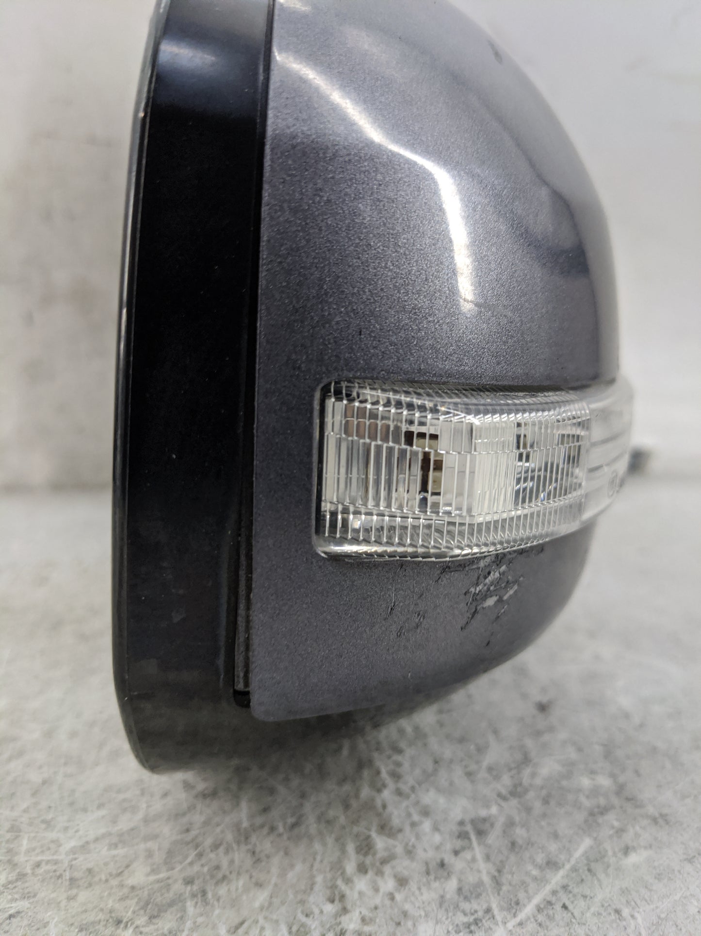 2010-2012 Mitsubishi Outlander Passenger Side View Mirror - Right Door Mirror OEM Used - Oemusedautoparts1.com