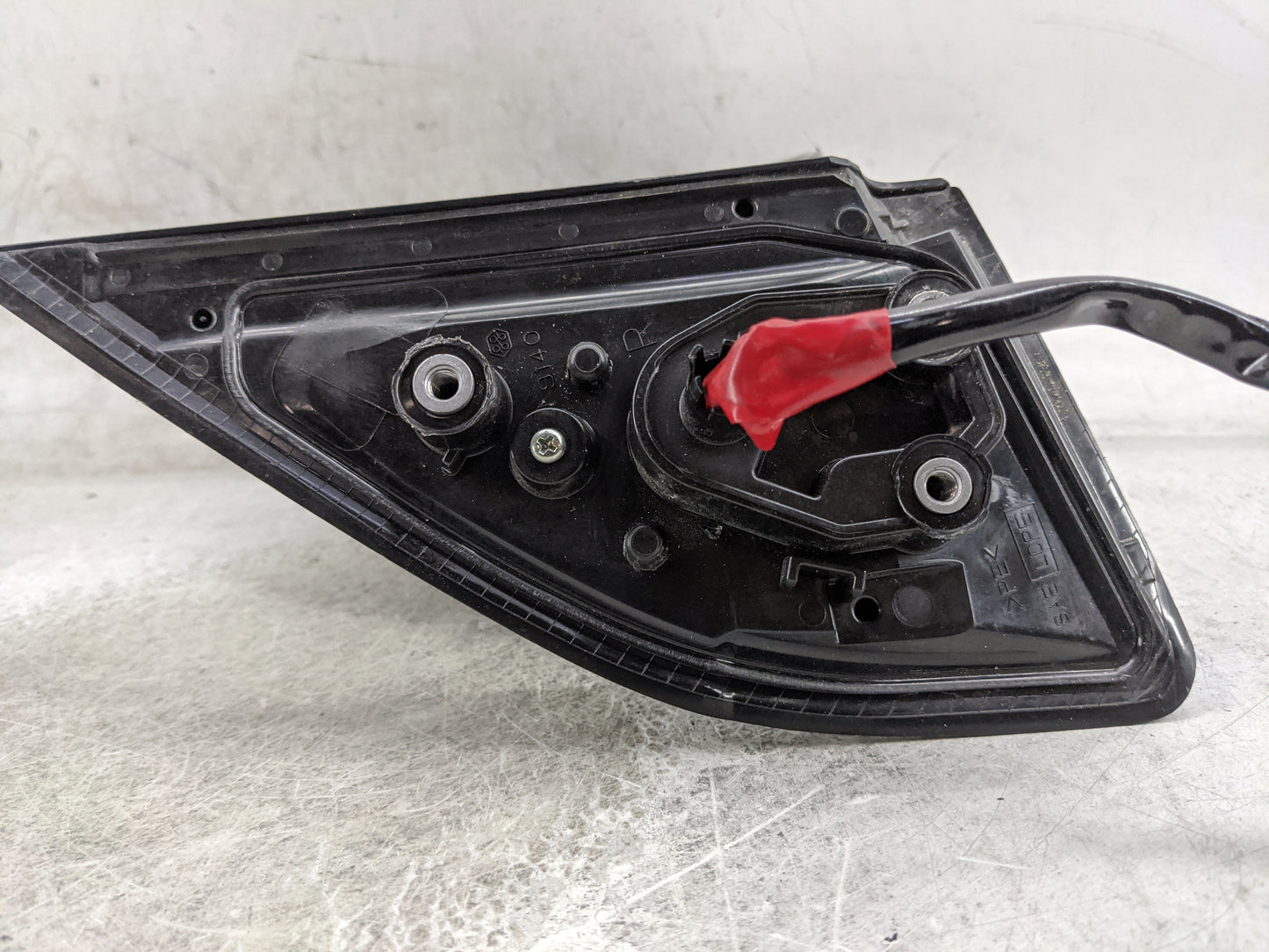 2010-2012 Mitsubishi Outlander Passenger Side View Mirror - Right Door Mirror OEM Used - Oemusedautoparts1.com
