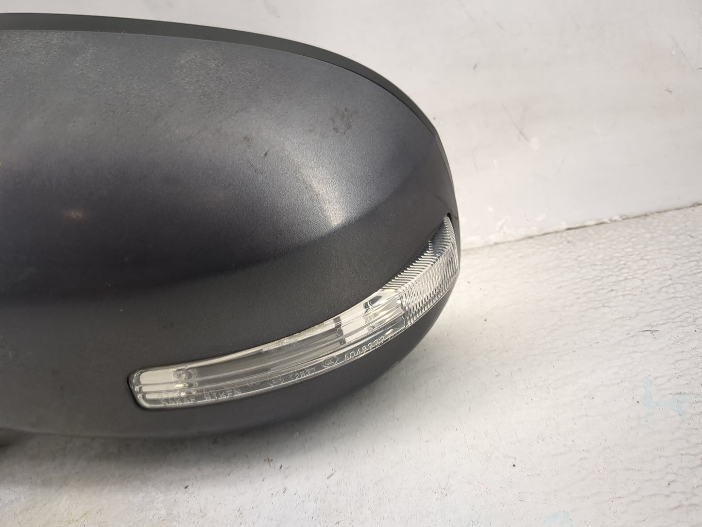 2010-2012 Mitsubishi Outlander Driver Side View Mirror - Left Door Mirror OEM Used - Oemusedautoparts1.com