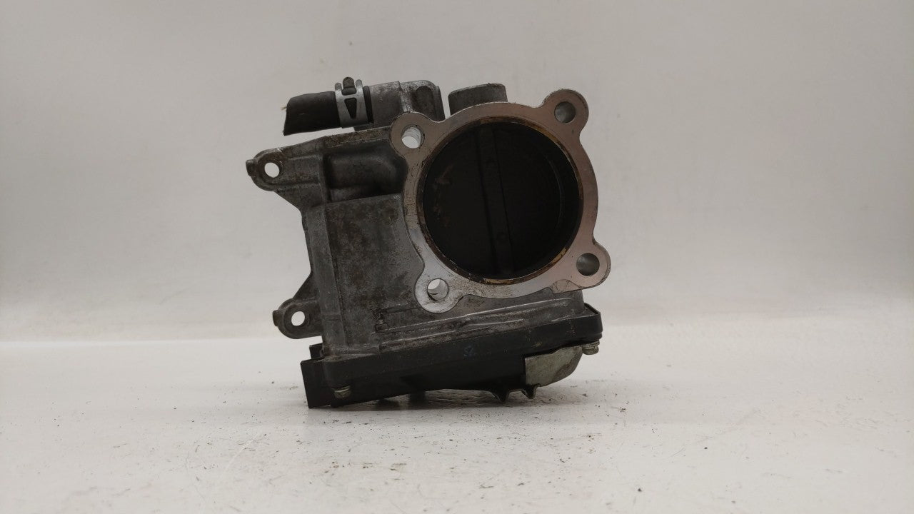 2012 Mitsubishi Outlander Throttle Body P/N:17060241 Fits OEM Used Auto Parts - Oemusedautoparts1.com