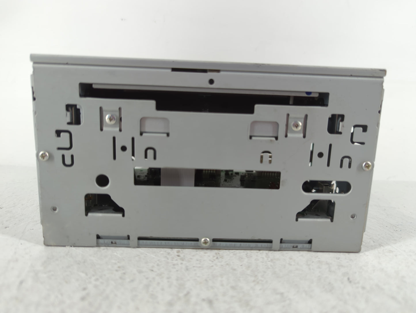 2008-2013 Mitsubishi Outlander Am Fm Cd Player Radio Receiver - Oemusedautoparts1.com