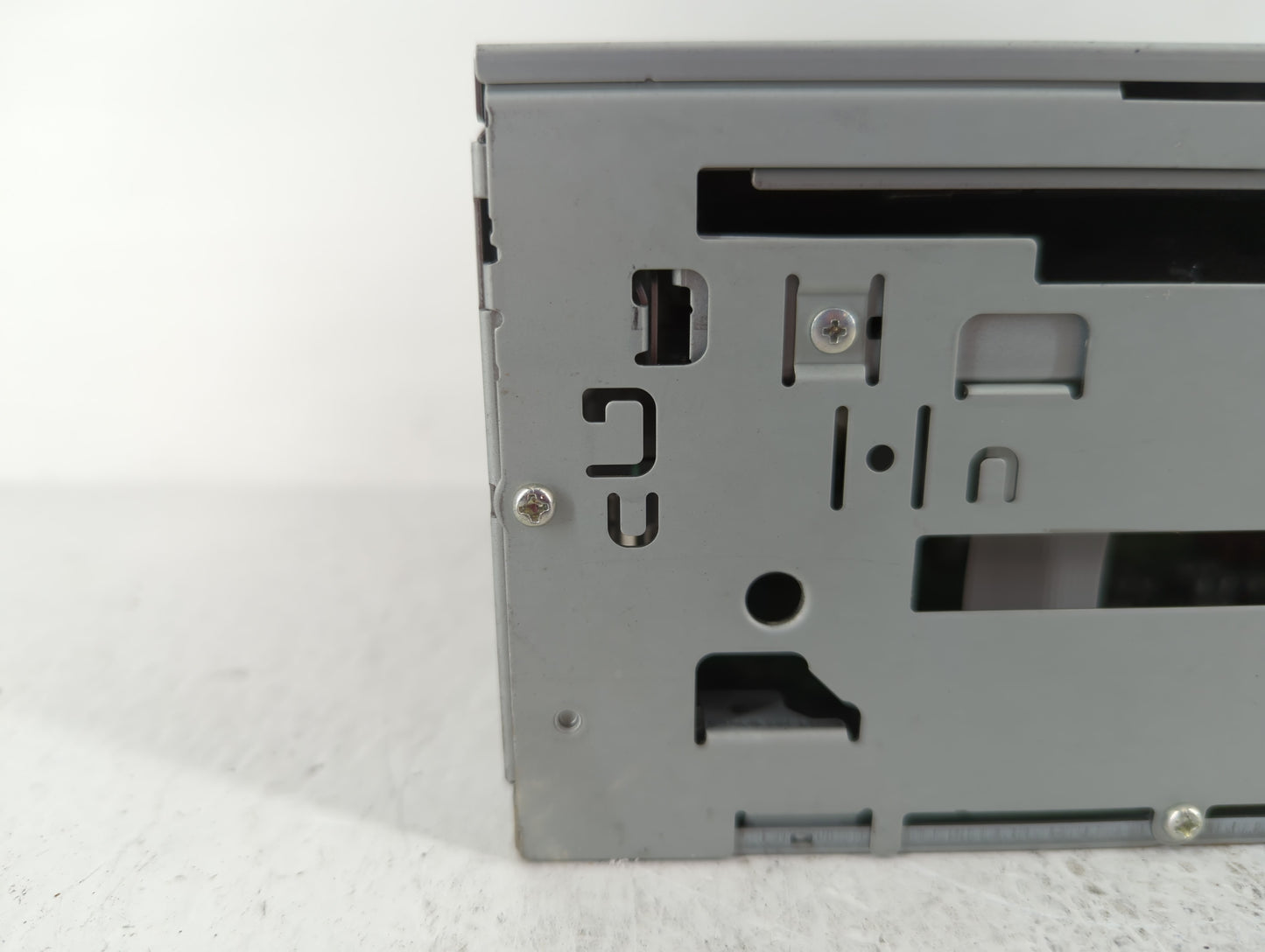 2008-2013 Mitsubishi Outlander Am Fm Cd Player Radio Receiver - Oemusedautoparts1.com