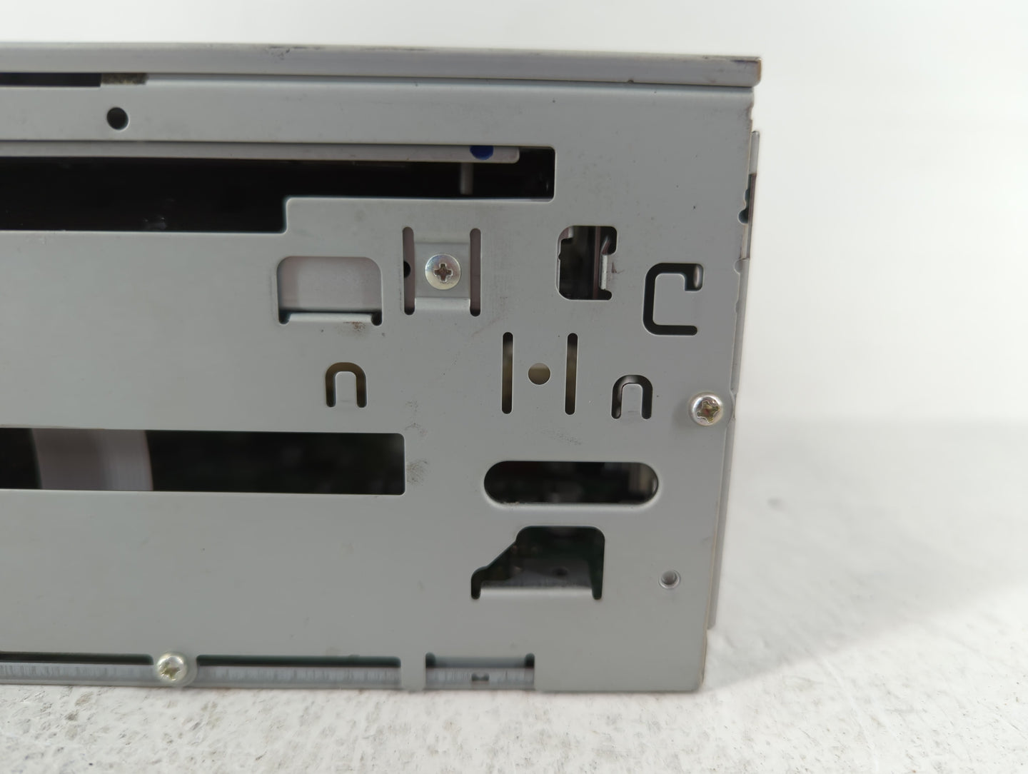 2008-2013 Mitsubishi Outlander Am Fm Cd Player Radio Receiver - Oemusedautoparts1.com