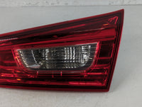 2007-2013 Mitsubishi Outlander Tail Light Assembly Passenger Right OEM Fits Fits 2007 2008 2009 2010 2011 2012 2013 OEM Used